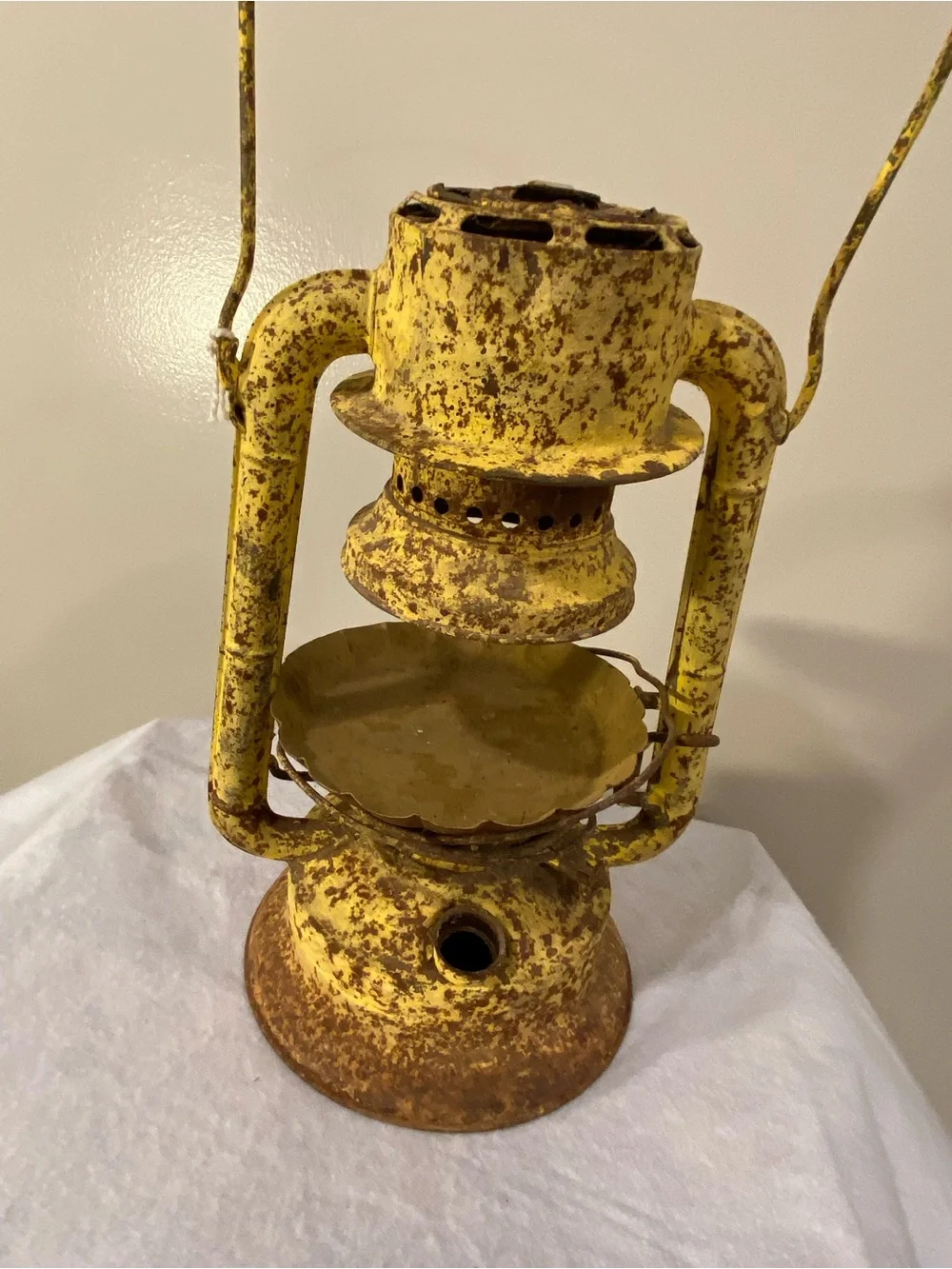 Rustic Yellow Metal Lantern - Home Accents vintage-yellow lions